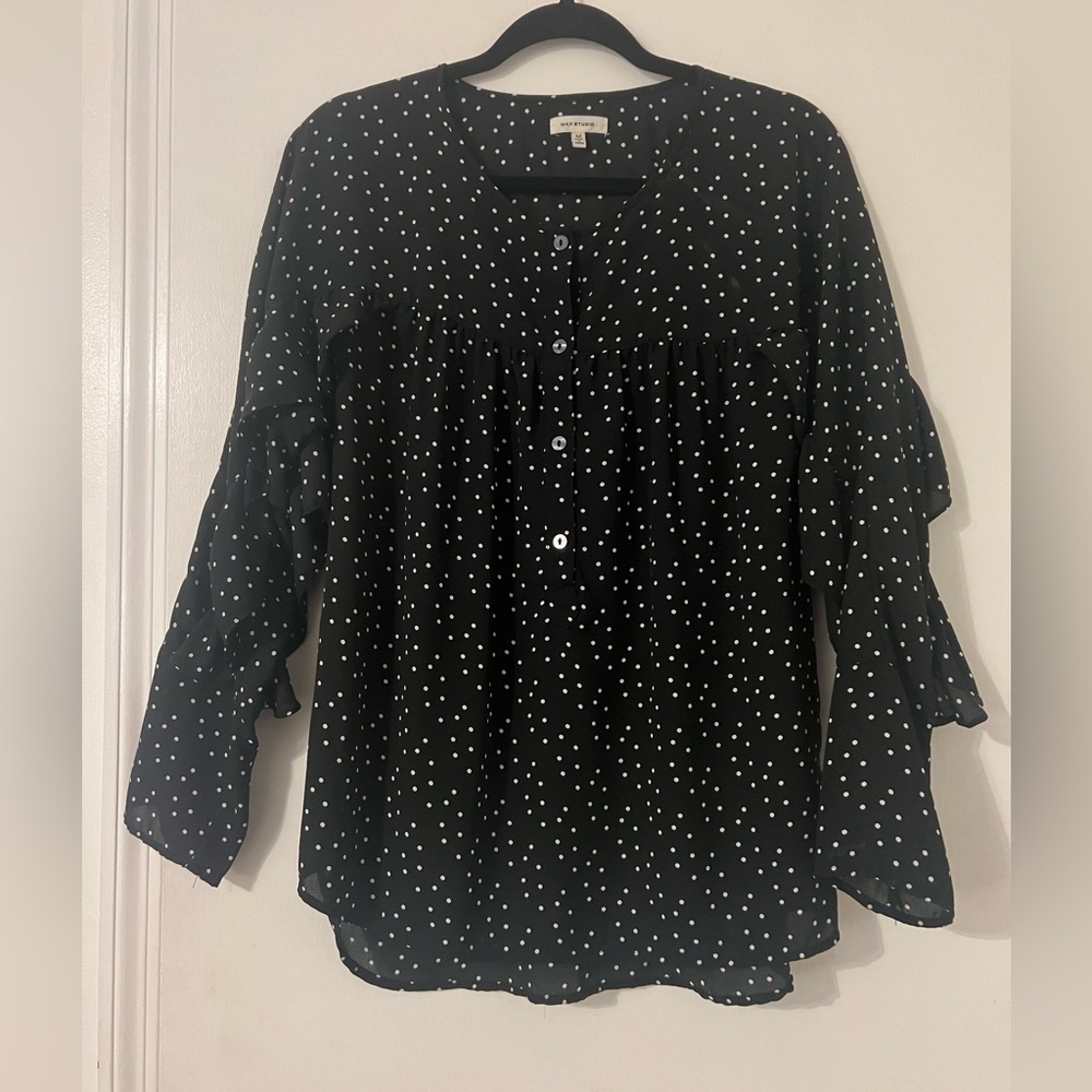 Max Studio Black Polka Dot Women's Top size M (i130)